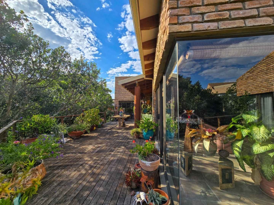 3 Bedroom Property for Sale in Stilbaai Wes Western Cape